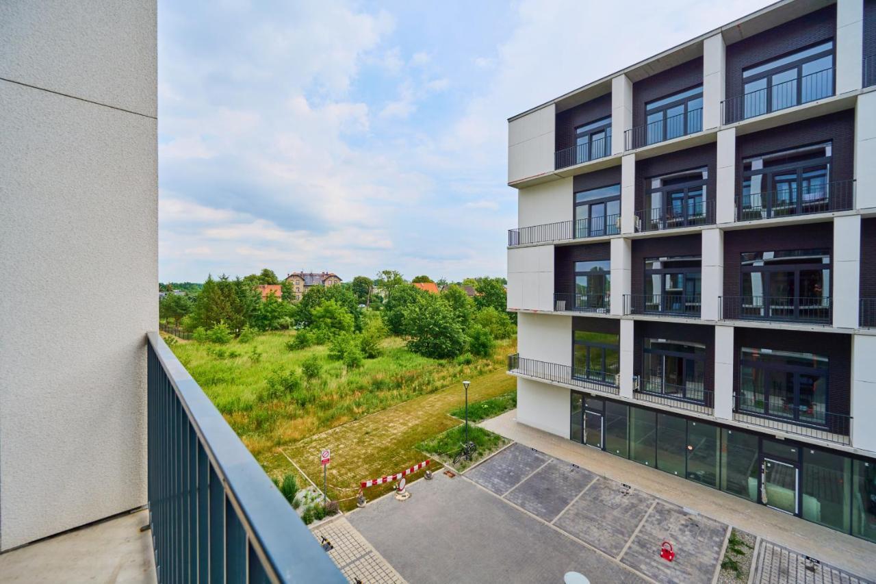 Mezzanine Studio Apartments Zarembowicza Wroclaw Airport By Renters Exterior photo